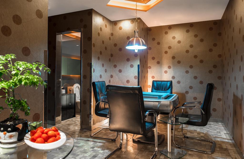 Logosun Hotel Wuhan Luaran gambar